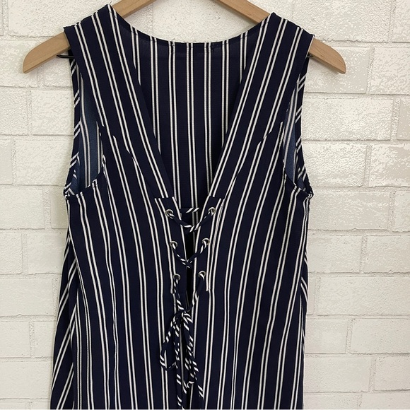 GREEN ENVELOPE Navy White Vertical Stripe Sleeveless Tunic Top - Picture 9 of 11